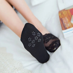 5 Pairs Women’s Lace Invisible Socks – Breathable Cotton No-Show Low Cut Boat Socks